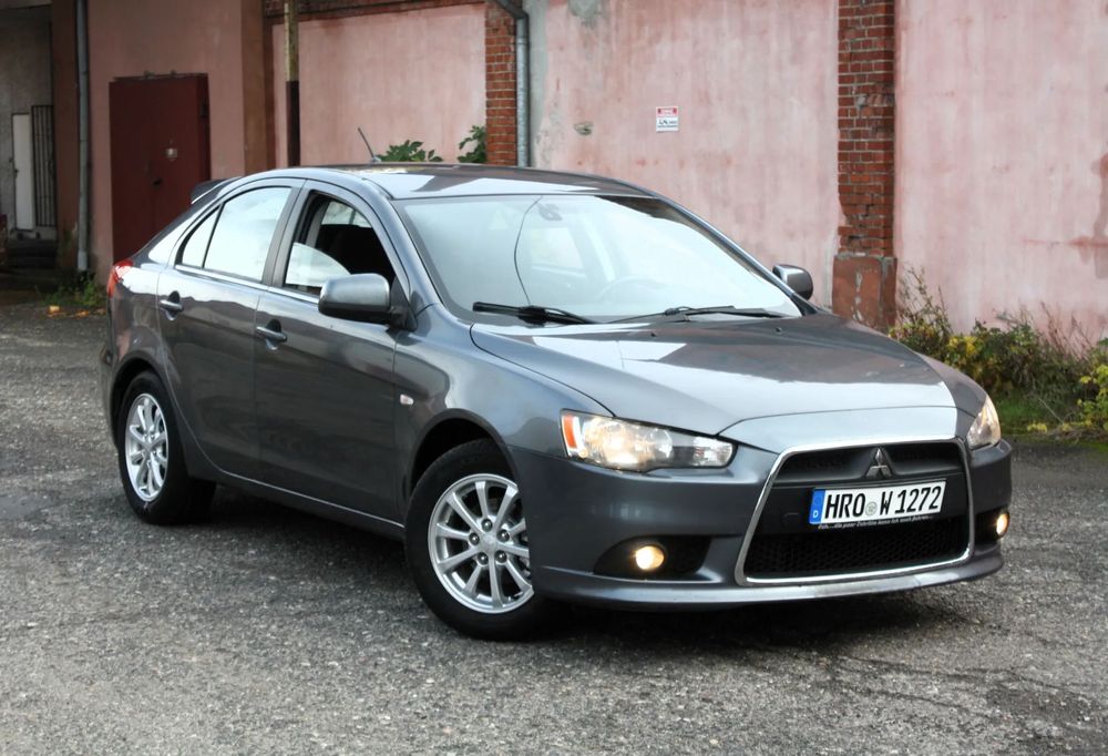 Mitsubishi Lancer