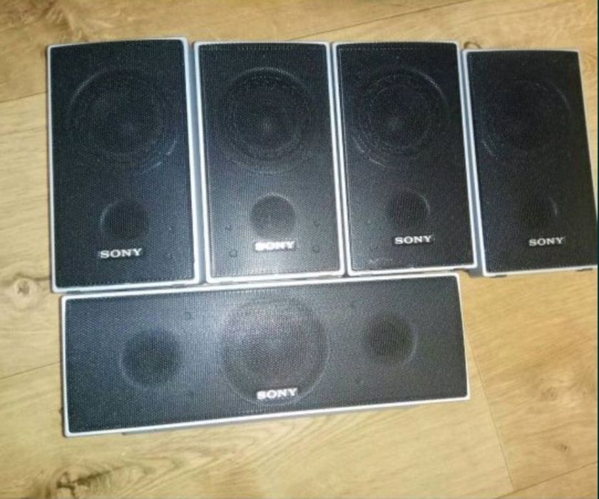 Савбуфер и колонки Sony