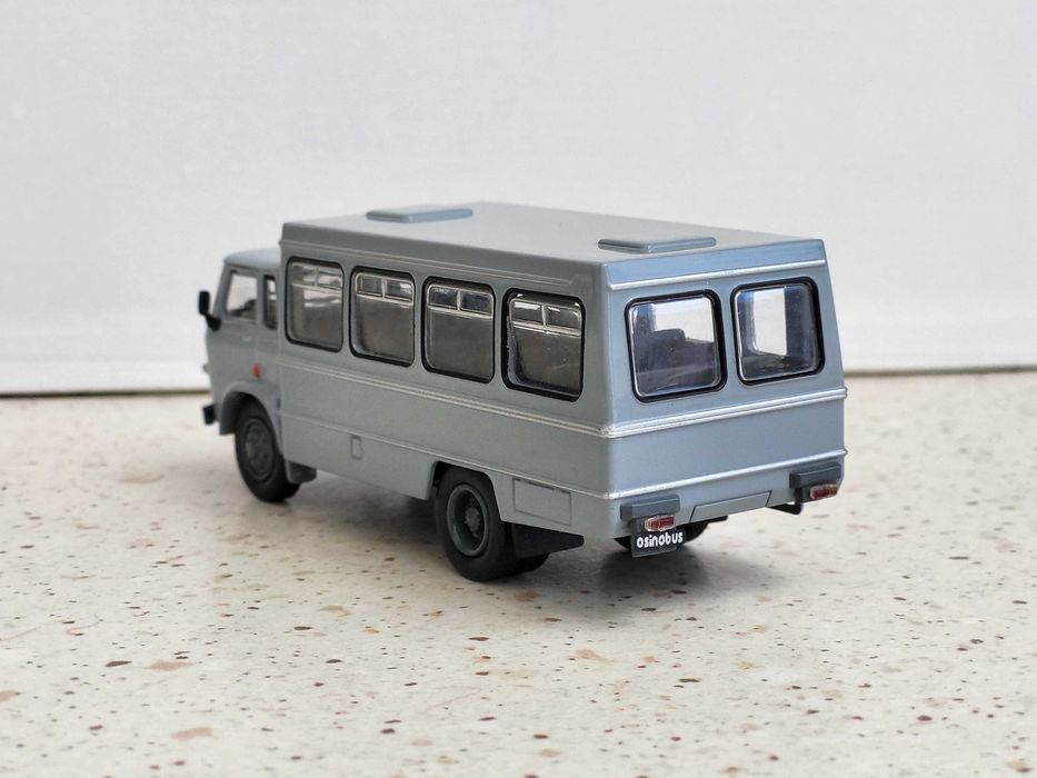 Star Osinobus, skala 1:72