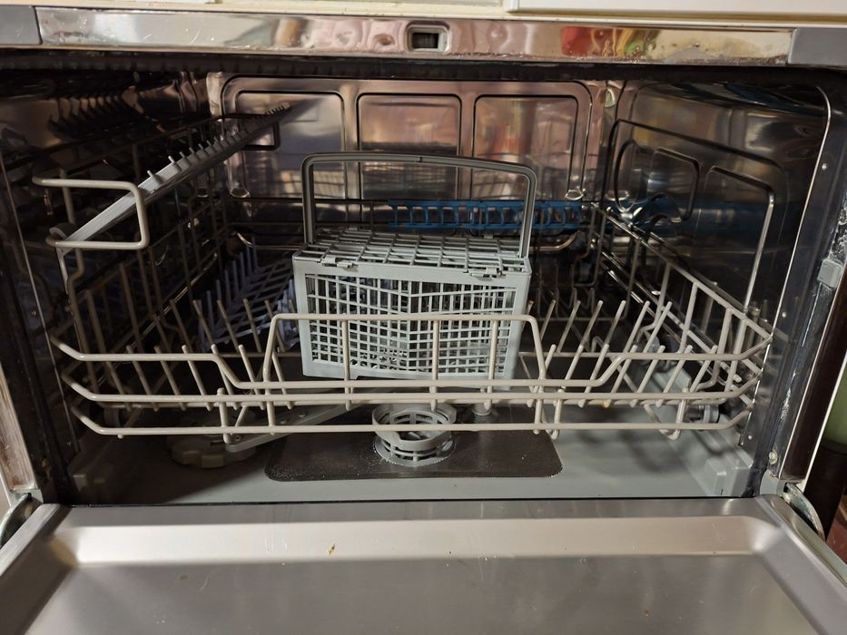 Máquina de lavar loiça avariada