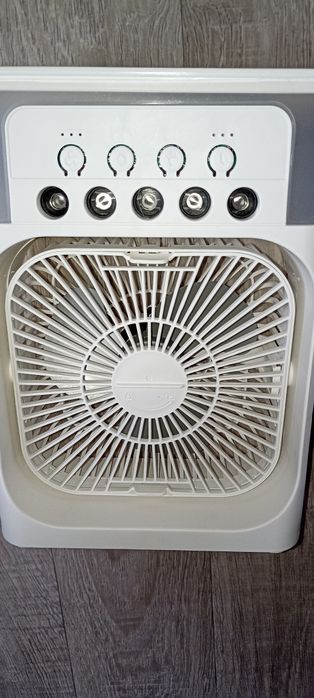 Вентилятор настільний зволожувач повітря c LED підсвічуванням Spray Fa