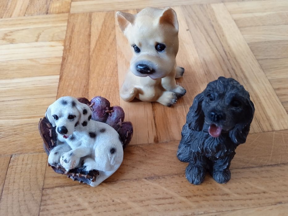 Zestaw figurek różne pieski 3szt.