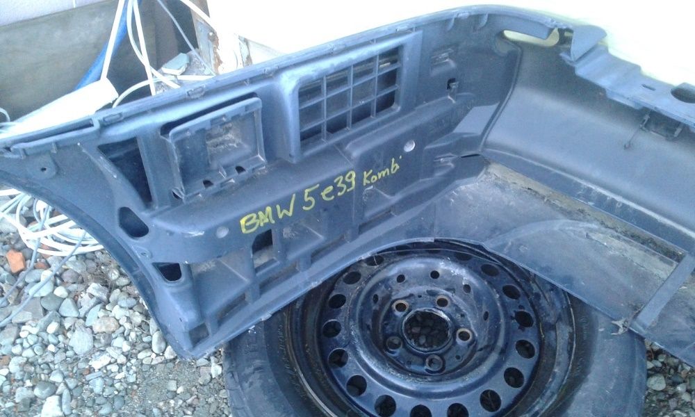 NOWY Zderzak Tył Tylni Oryginał z Salonu BMW 5 e39 Kombi Touring PDC
