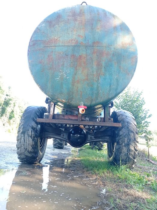 Бочка Напівпричіп-цистерна для води 5000л 5м3
За оренду ча