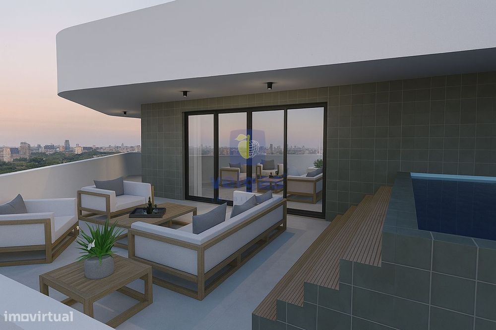 T5 Penthouse, Nova, com 403m2 de área total de construção, 2 grandes e