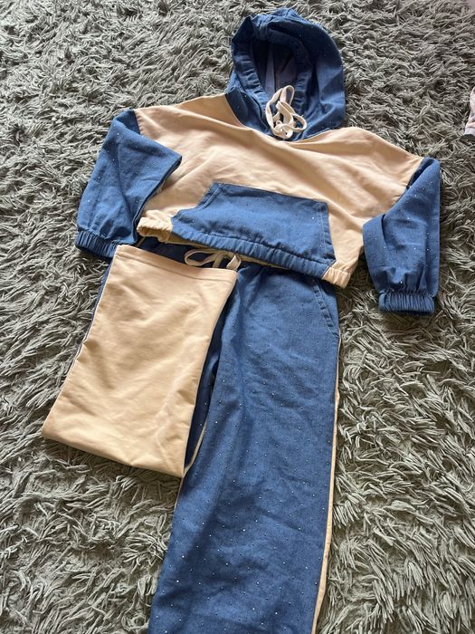 Продам одяг для дівчинки 110-116 розмір, стан нового)