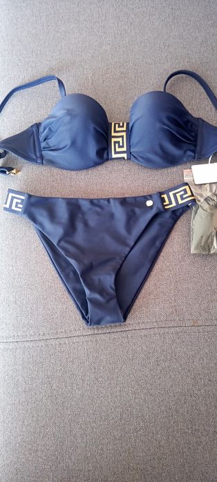 Strój kąpielowy dwu częściowy