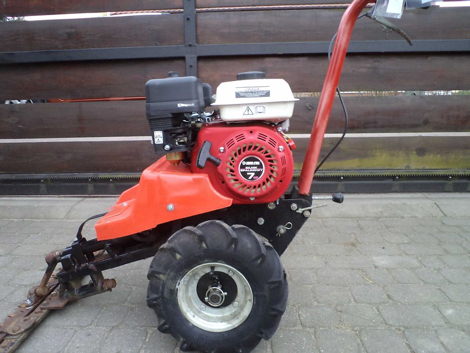 Kosiarka spalinowa LISTWOWA KIVA