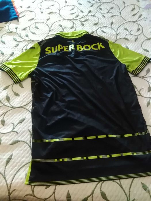 Camisola oficial Sporting e Manchester