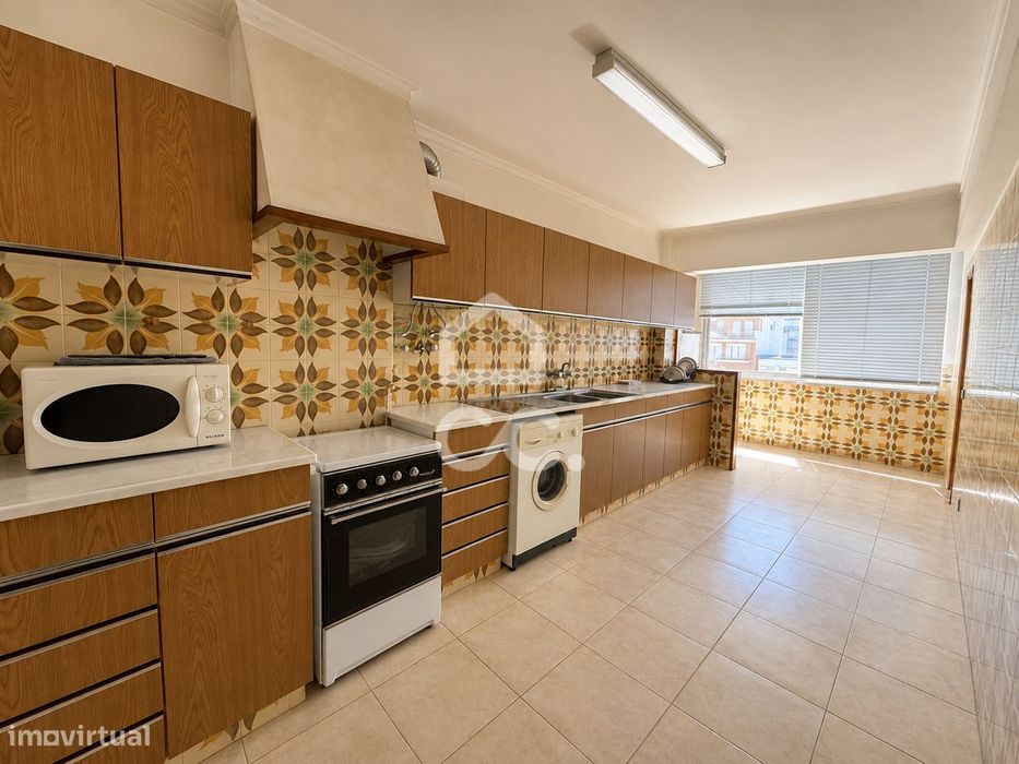 Apartamento T3 no centro de Alcobaça