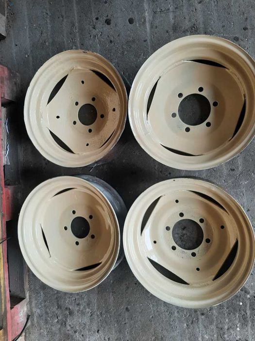 Ursus C-328,C-330,C-4011,C-355,C-360, felgi 16 i 18 na 6,5,4 szpilek