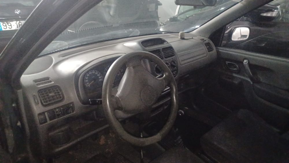 Suzuki Ignis para Peças - Motor, Caixa, Chapa e Interiores