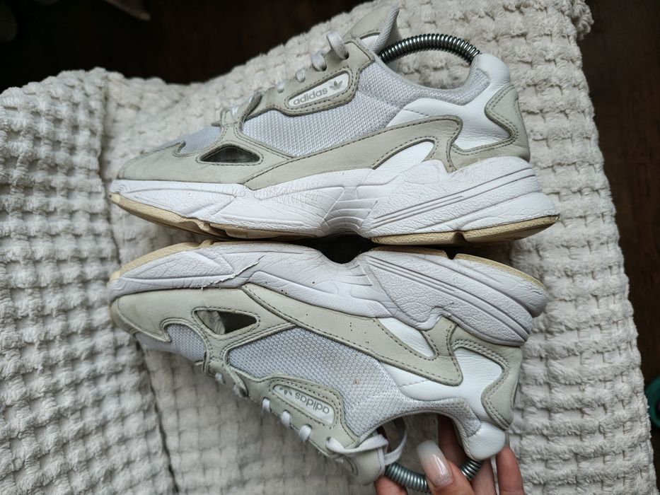 Buty  damskie Adidas Falcon r 38 2/3