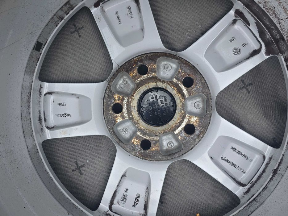 Felgi Vw 16'' ET50 6,5J 1T0.601.025.G