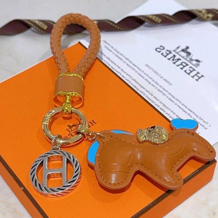 Elegancki brelok premium – pomarańczowy akcent