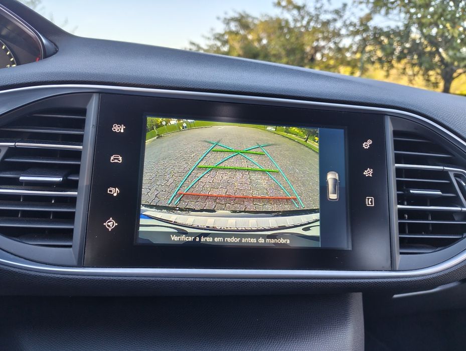 Peugeot 308 SW — fotografia 12