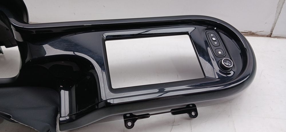 Moldura da consola central / rádio / aro RENAULT Twingo III (BCM_)