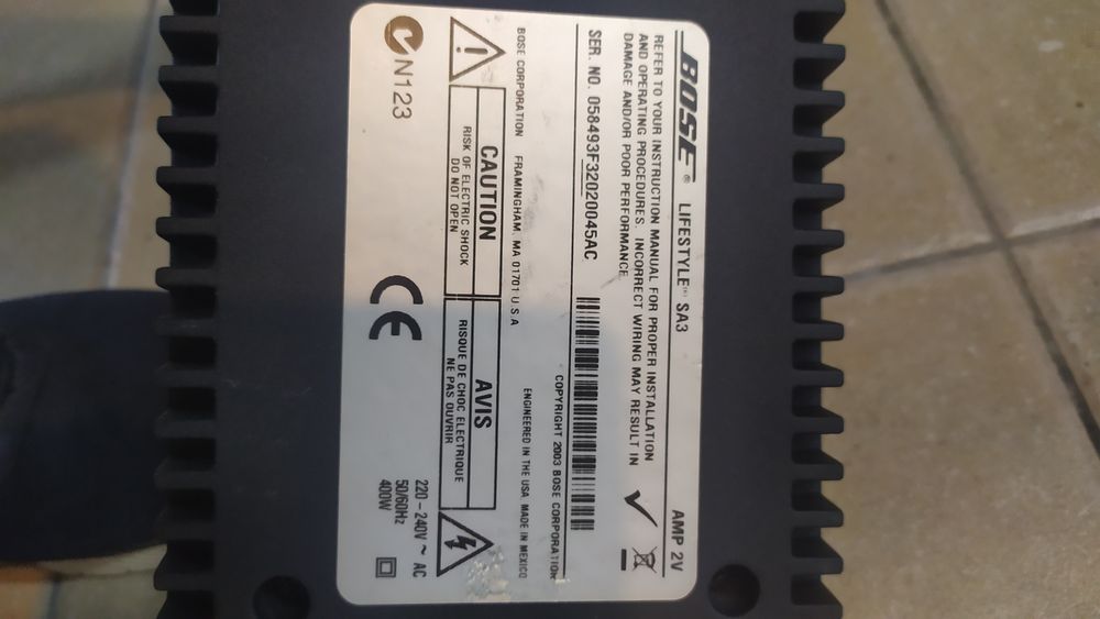 Amplificador BOSE SA-3 100W x 2 (RMS) com controle d som independente