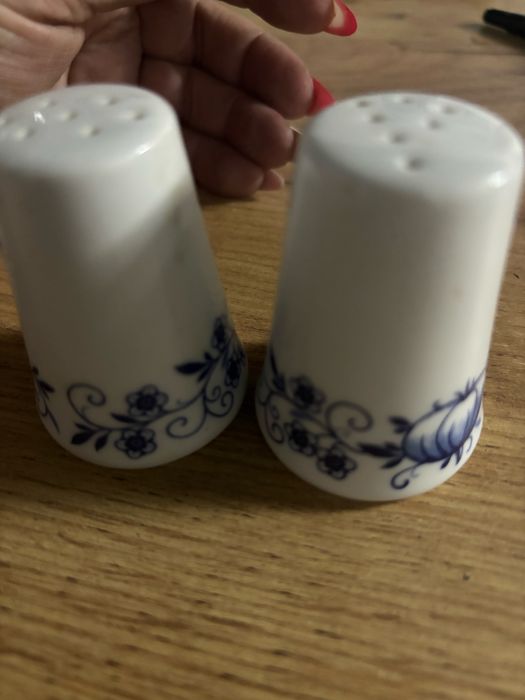 Porcelanowy zestaw do przypraw