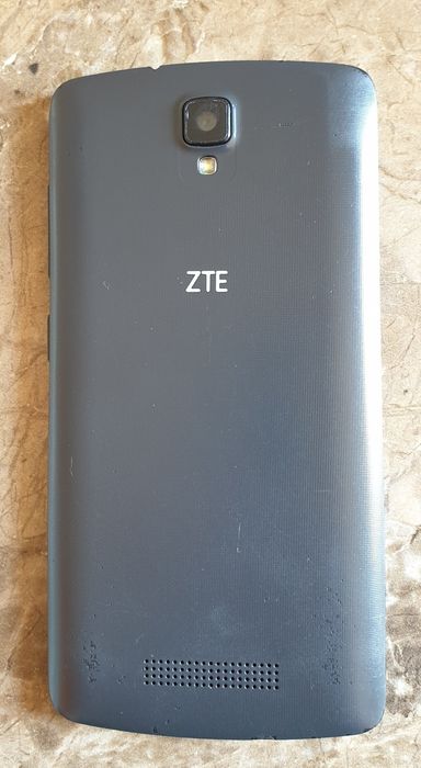 Телефон ZTE Blade L5