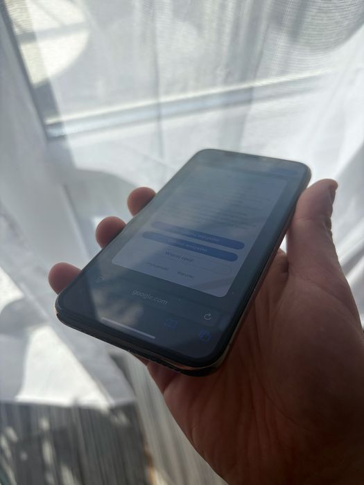 Iphone XS, 100% baterii