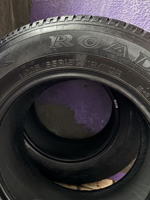 Зимняя резина ROADSTONE в хорошем состоянии