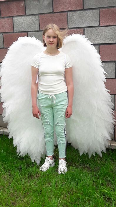 Крила для фотосесії, фотозона хрещення