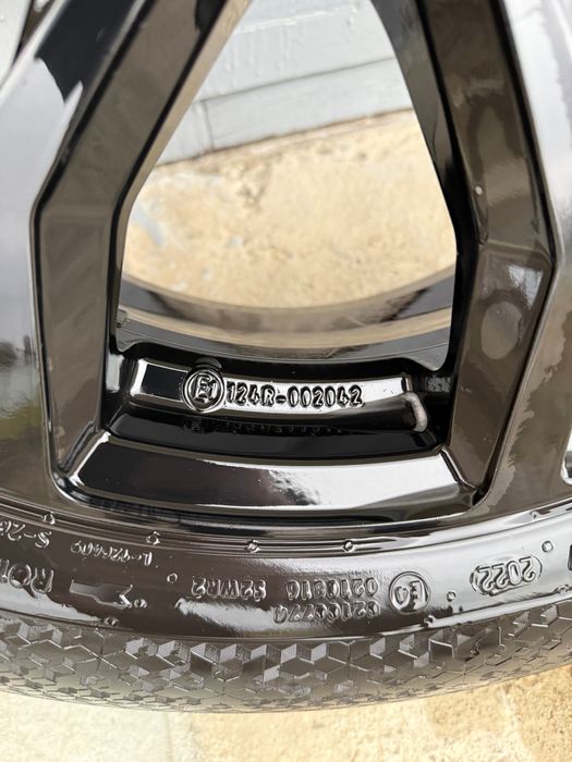 Диски Dezent  225/60/R18  5x108 Ford Escape Kuga Fusion S-Max Focus