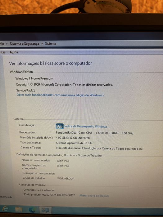 Conjunto de Torres Computador com Monitores