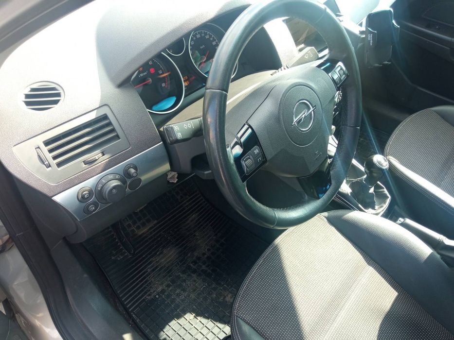 OPEL ASTRA 2010 VIN W0L0AHL35A2115796 фото оголошення 6 з 7