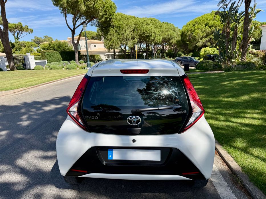 TOYOTA Aygo Garantia Toyota até 2031 -  1.0 Gasolina • 12/2021 • 71.661 km