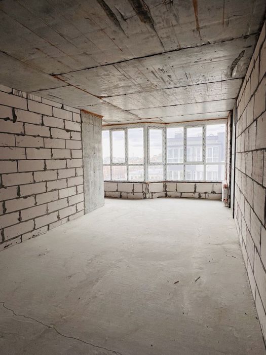 Центр! Видова 3 кімнатна квартира в новобудові  біля Любави