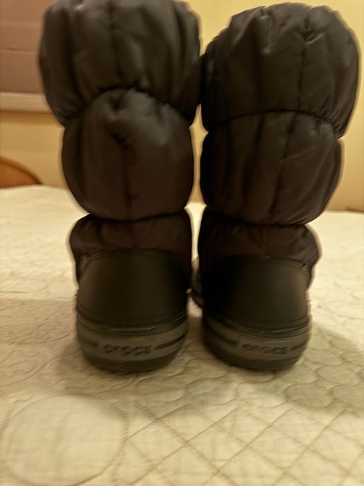 Зимове взуття в гарному стані