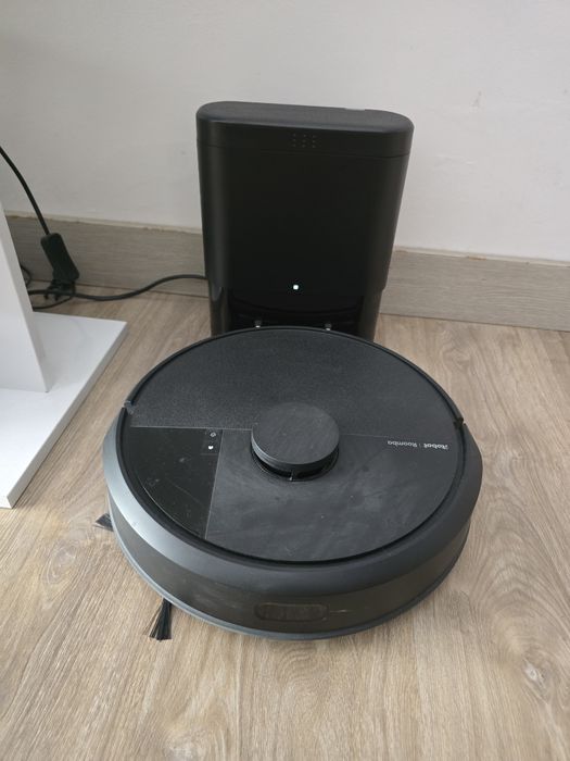 Roomba 105 Combo + AutoEmpty Dock – Como Novo
