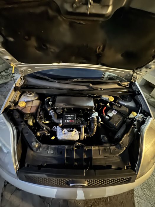 Ford Fiesta comercial 1.4 tdci | Pintura Nova | Super económico