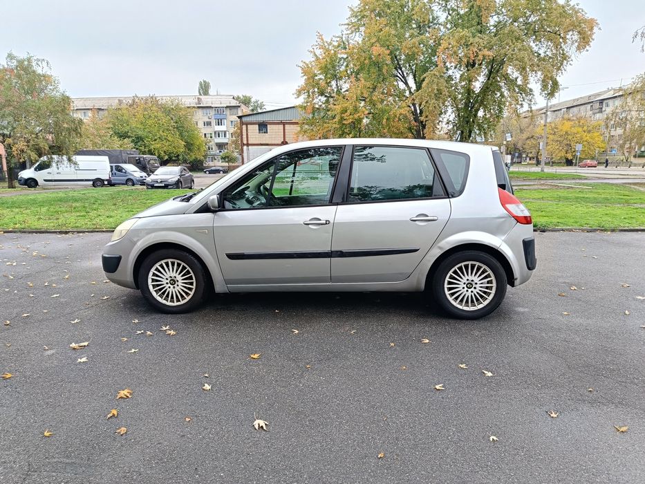 RENAULT Scenic 2005