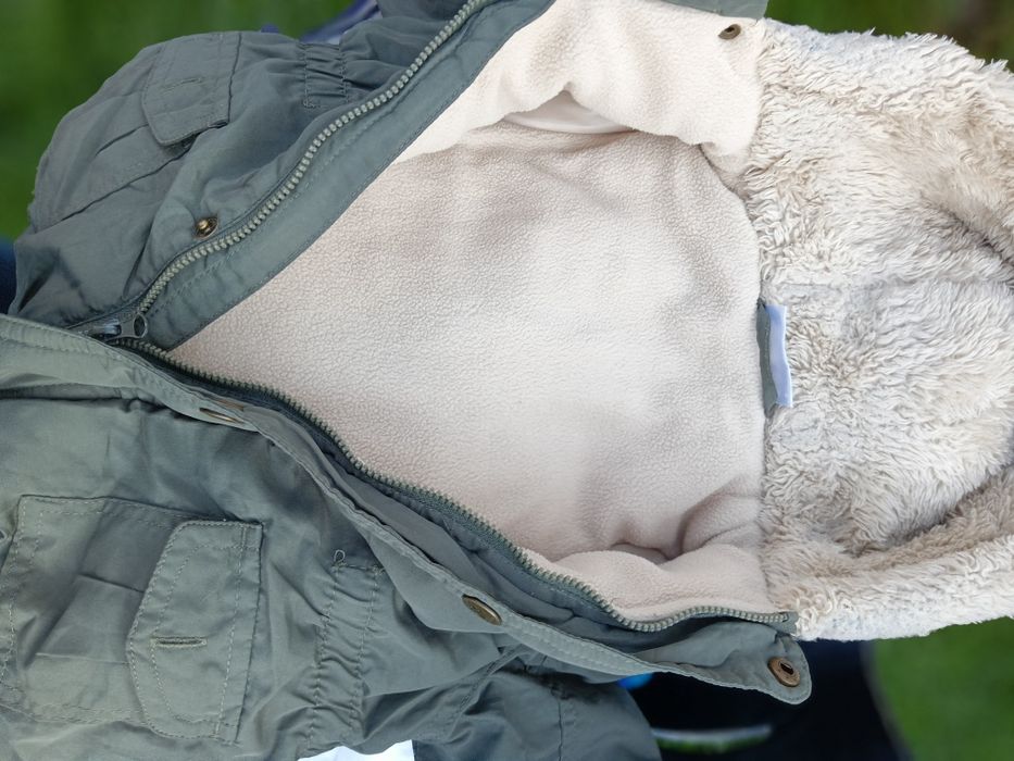 Kurtka zimowa niemowlęca rozmiar 86 + czapki i rękawiczki