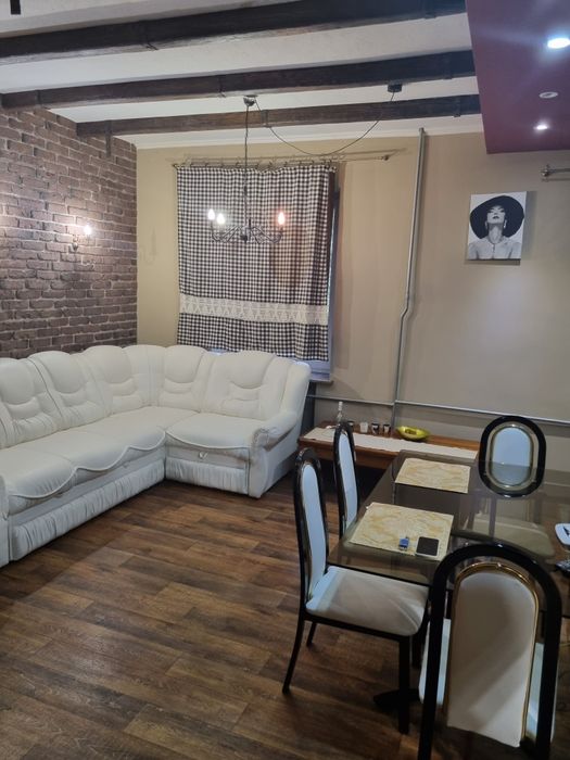 Сдам 2к квартиру в центре люкс класса