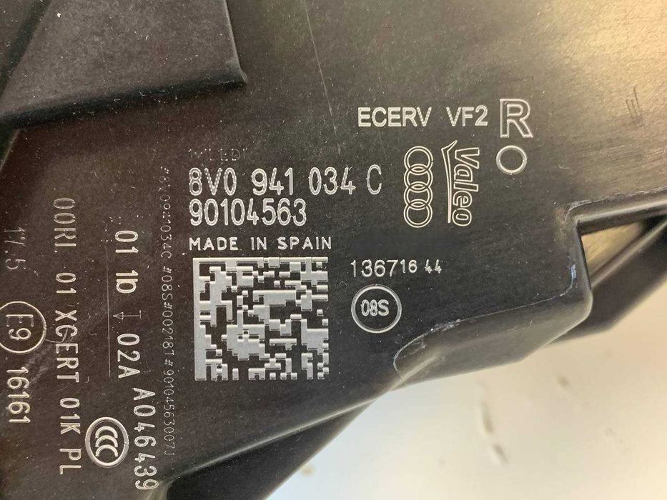 Prawa Lewa Lampa Reflektor AUDI A3 S3 8V0 Full led