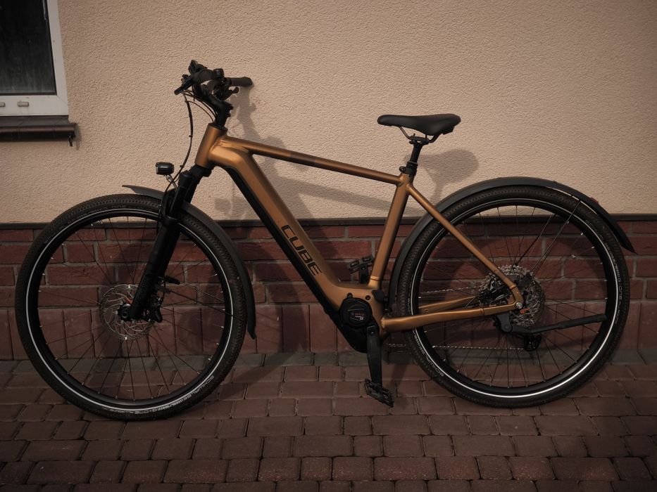 Rower elektryczny Cube Nuride Hybrid 750 Allroad trekkingowy 500km przebiegu bosch kiox