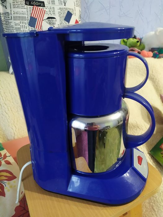 Капельная кофеварка, похожая на модель Silvertec KAE1001