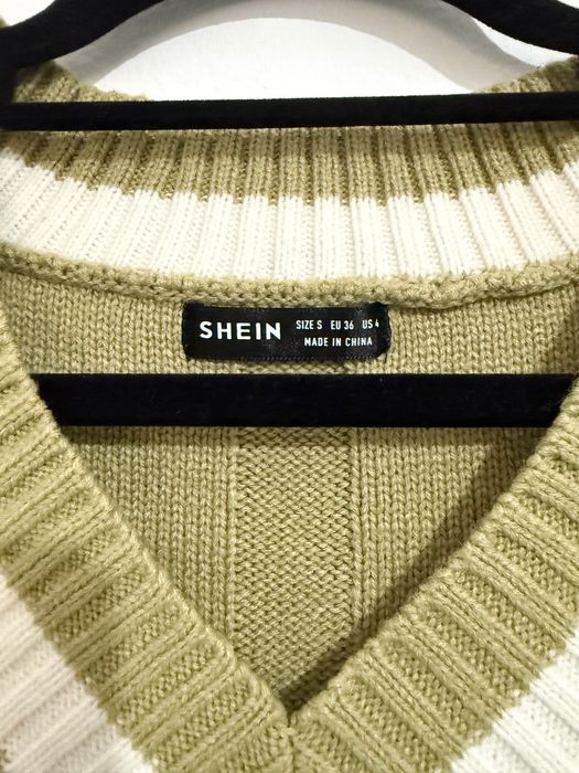 Camisola malha decote V