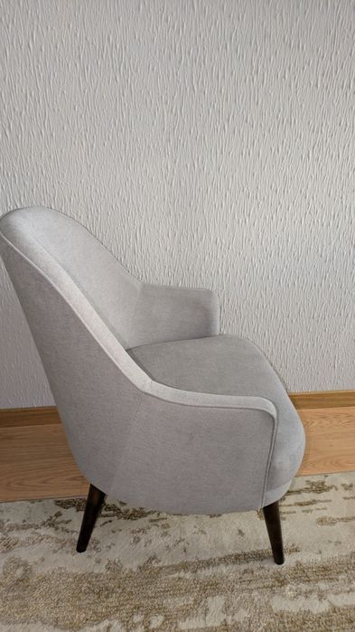 Cadeira Sala Cinzenta Clara