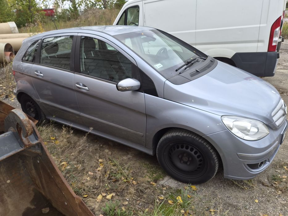 Mercedes B 2.0 benzyna