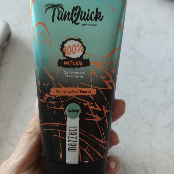 Samoopalacz pięknie pachnie kremowy naturalna opalenizna