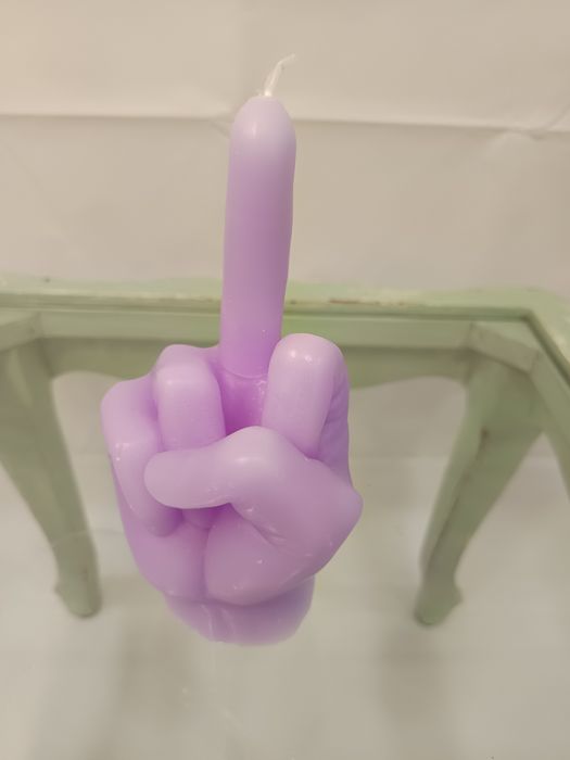 Velas em forma de mão