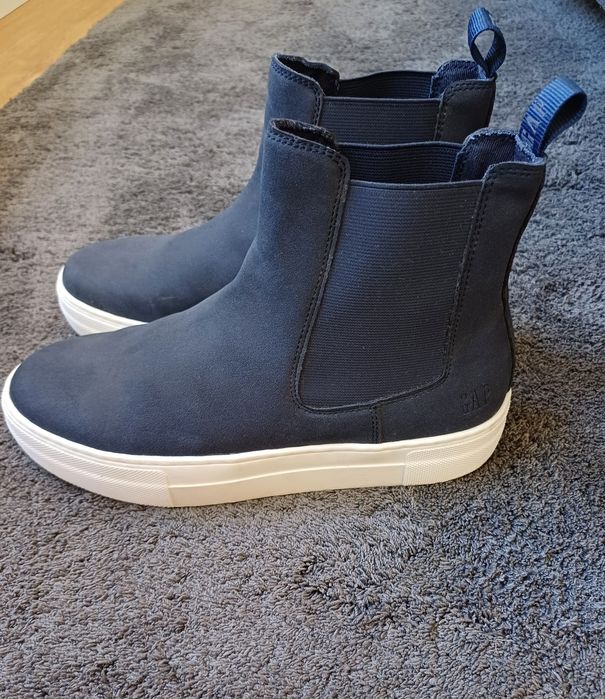 Botas cano médio GAP