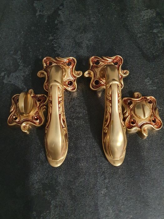 Латунні дверні ручки Linea Cali Liberty