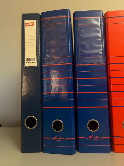 Dossiers A4 em excelente estado