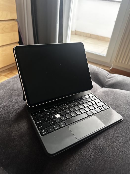 Ipad Pro 11 128Gb WIFI - super stan + etui z klawiatura i touchpadem